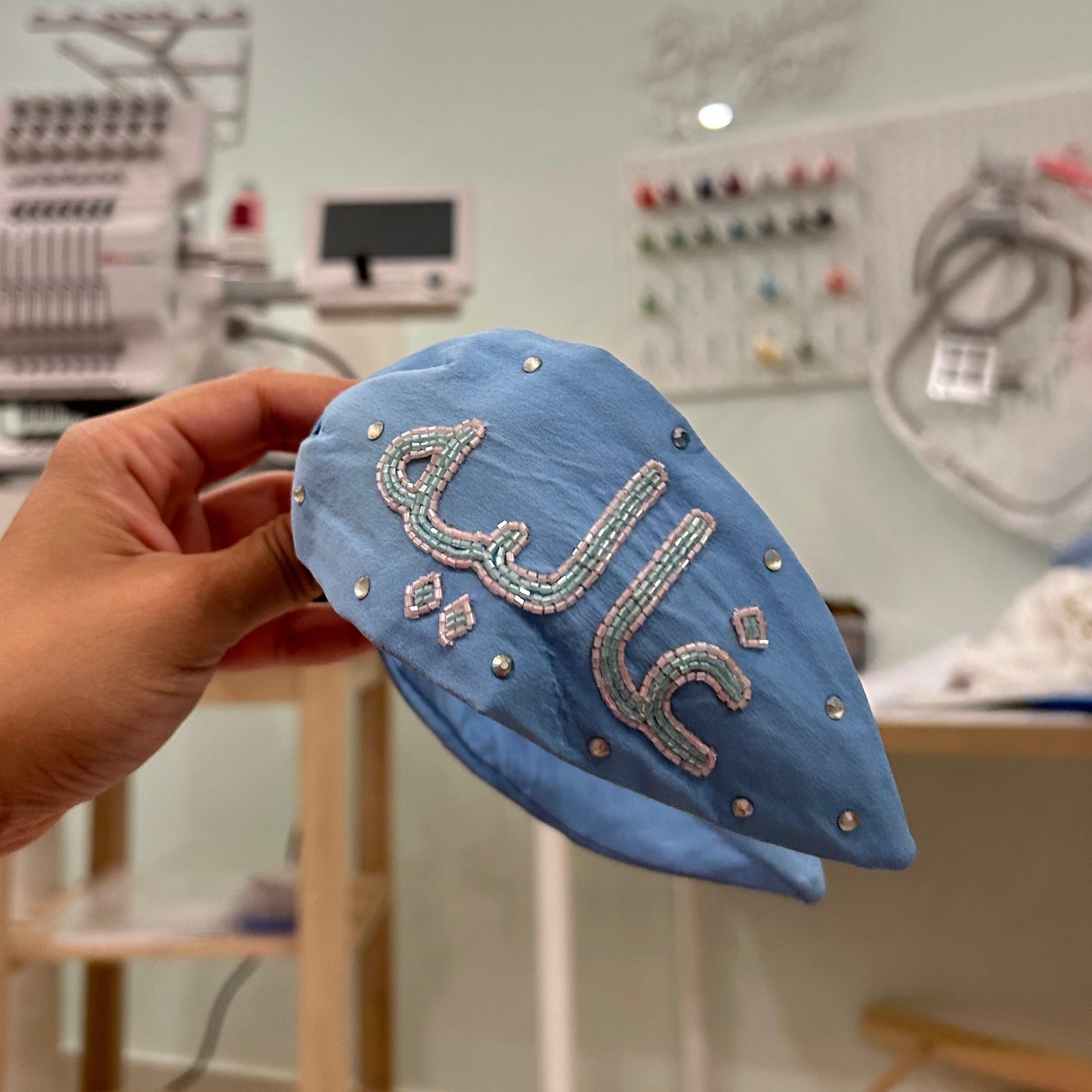 تاج أزرق رمضاني